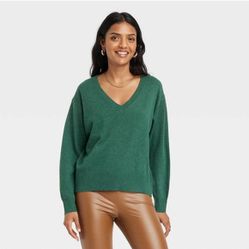 A New Day Green V Neck Sweatshirt Size XXL
