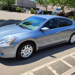 Nissan Altima 2012