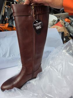 Women's leather boots