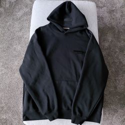 Black Essentials Hoodie XL – New
