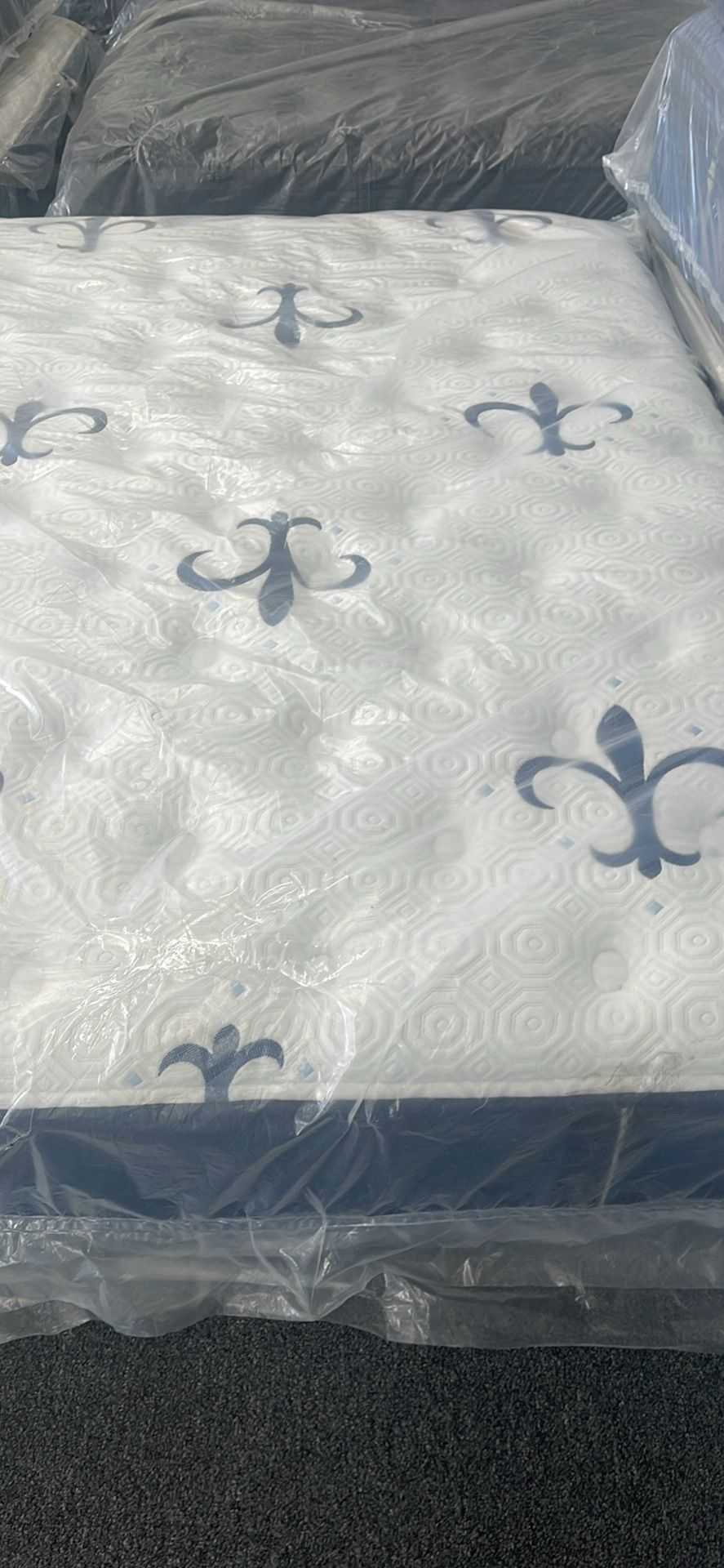 Stearns And Foster Full Queen King Mattress