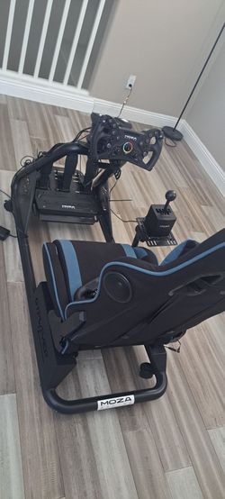 Moza racing r5 bundle with extras