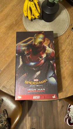 Iron man hot toy