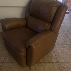 Recliner in perfect condition