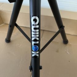 Quilok Tripod Pair 