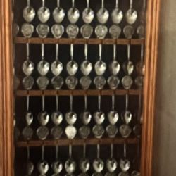 50 State quarter spoons In Wood/glassth Display Case 