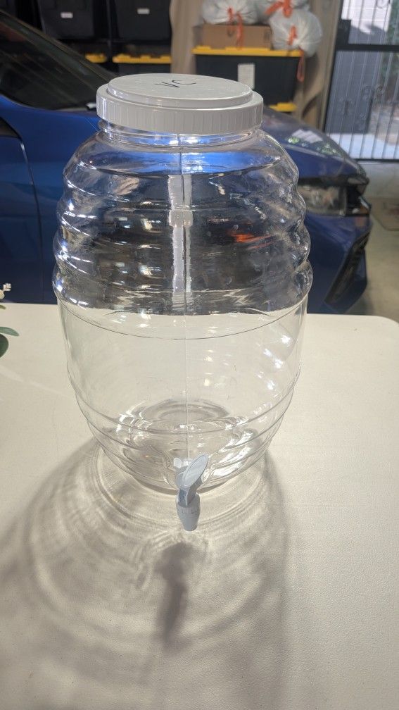 Plastic Drink Dispenser 