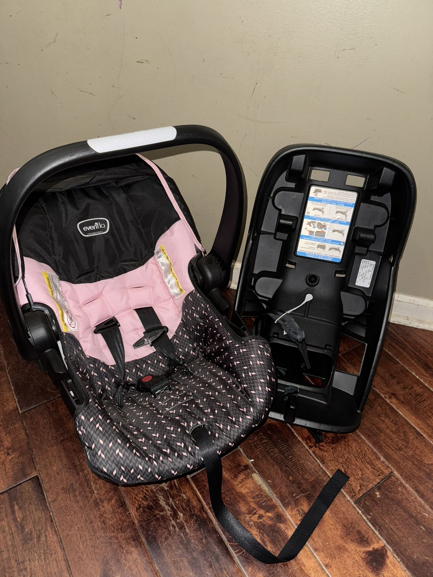 Evenflo Baby Girl Car seat with Base