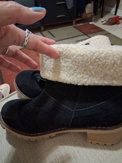 Woman. Boots Size 6 Half 