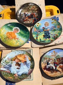 Lot of 5 Decorative Collector Plates 1989