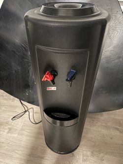 Hot and cold Water Dispenser