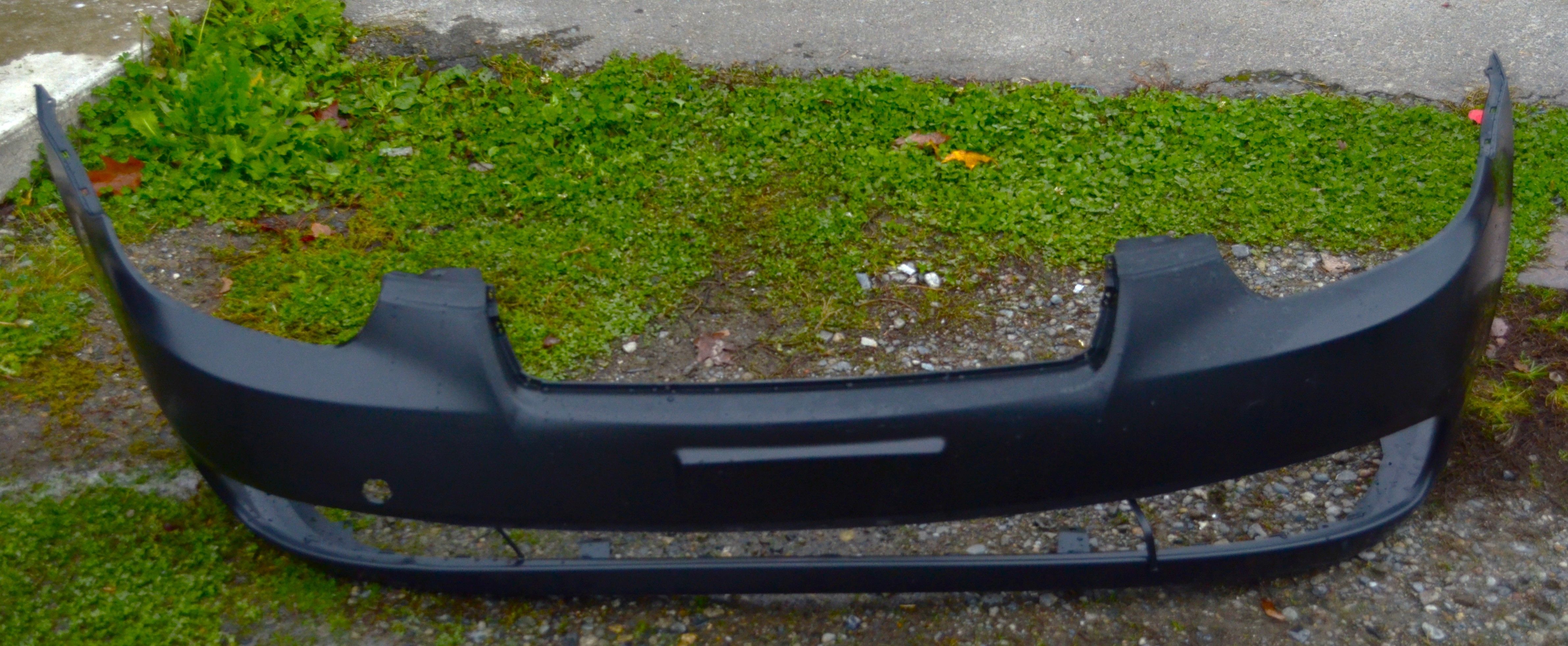 USED REF#U0334 || 2007-2011 HYUNDAI ACCENT || FRONT BUMPER COVER ONLY