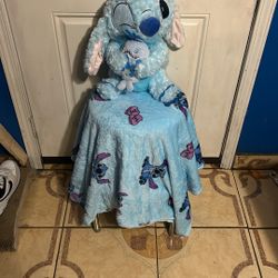 Stitch With Blanket 