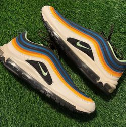 Men shoes size 12 used no box Nike air max