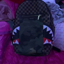 Used Camo Sprayground