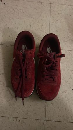Red/Burgundy Nike