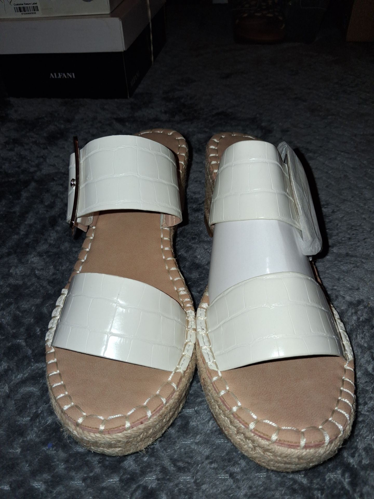 Women shoes