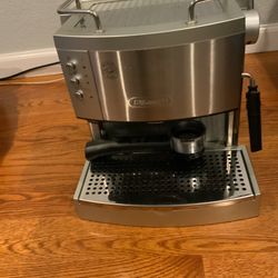 De’Longhi Espresso Maker EC7O2 15 Bar Pump