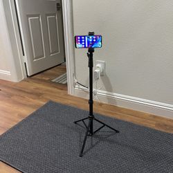 Tripod For Any Phone. Can Extend To 6 Feet. New
