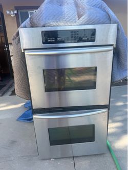 Built in oven