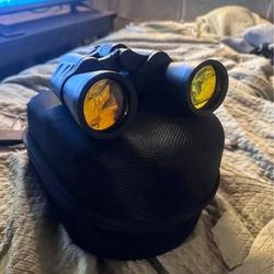 Binoculars 