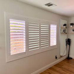 Wood Shutters (FREE ESTIMATES & SAME DAY PRICING)- Plantation, Custom, Interior, Window Treatments/Coverings. Persianas de Madera. Se Habla Espanol.