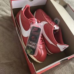 Nike Cortez x Stranger Things Independence Day Pack 
