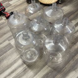 Winemaking  Beer Making.  6 Gallon Better Bottle Fermenters 