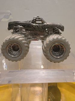 Monster Jam El Toro Loco Silver 1/64 Die-Cast