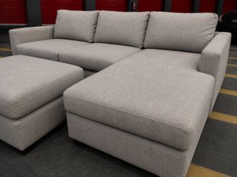 Free Delivery Today! Cleaned  large Oversized sectional couch with ottoman. No rips or stains . Washable in washing machine! Nice sofa