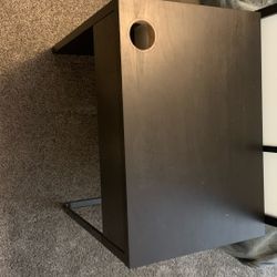 Black Desk