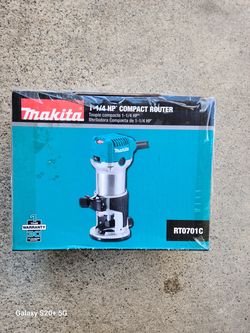 Makita Corded Fixed Base Variable Speed Compact Router