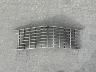 1963-64 Buick Riviera Grille