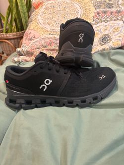 Men’s on cloud 8/$60