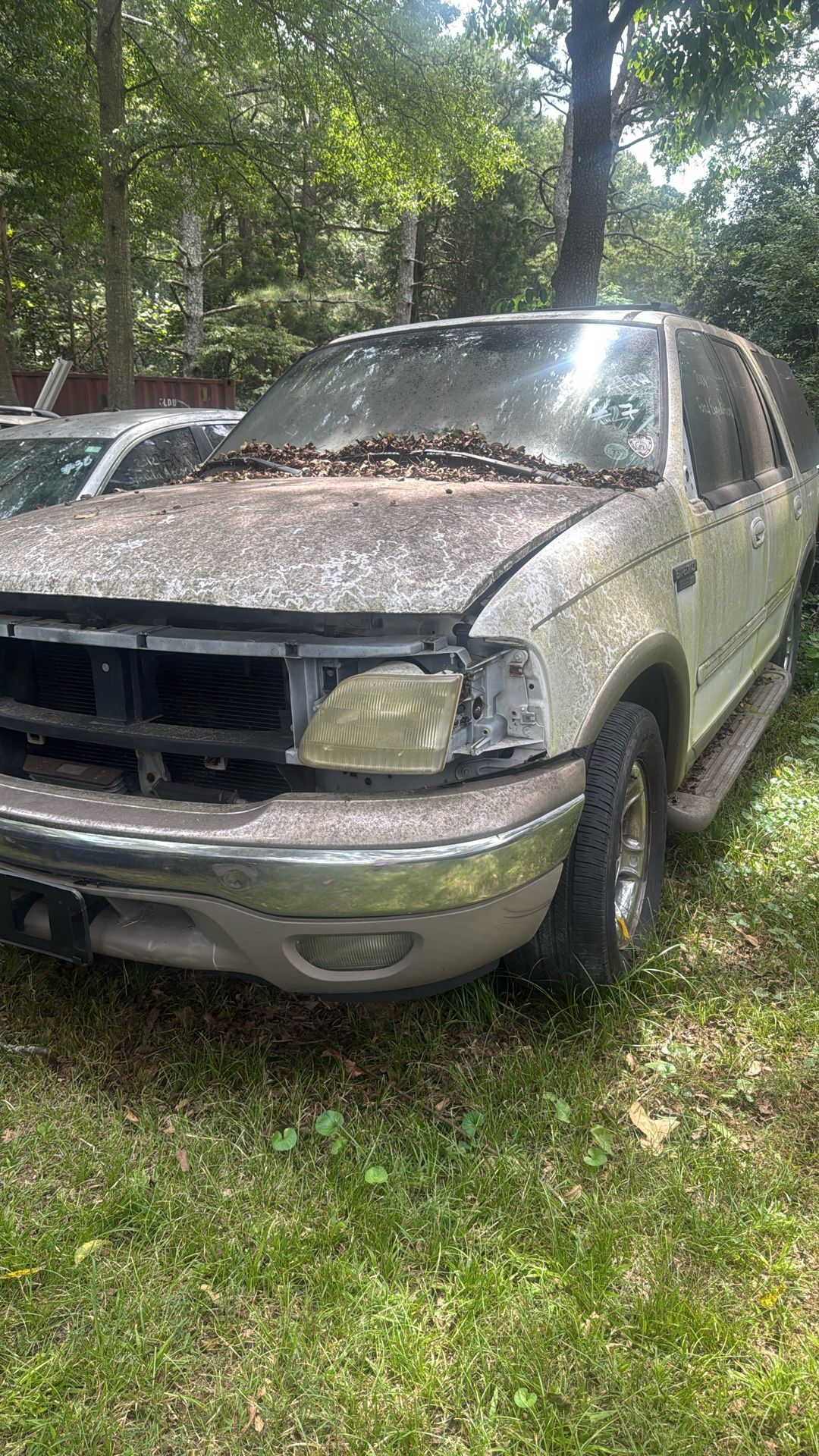 2001 For Expedition Sale For Parts Only. Good Motor And Transmission