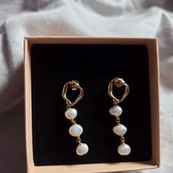 Pandora 14k gold-plated, pearl drop earrings