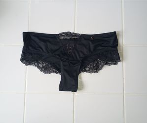 New Victoria Secret Panties cheeky satin black XS