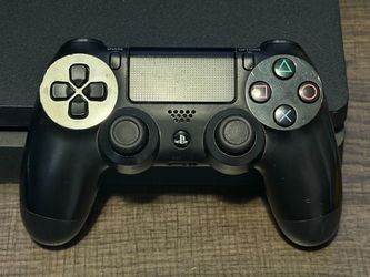 PS4 Sony DualShock Controller