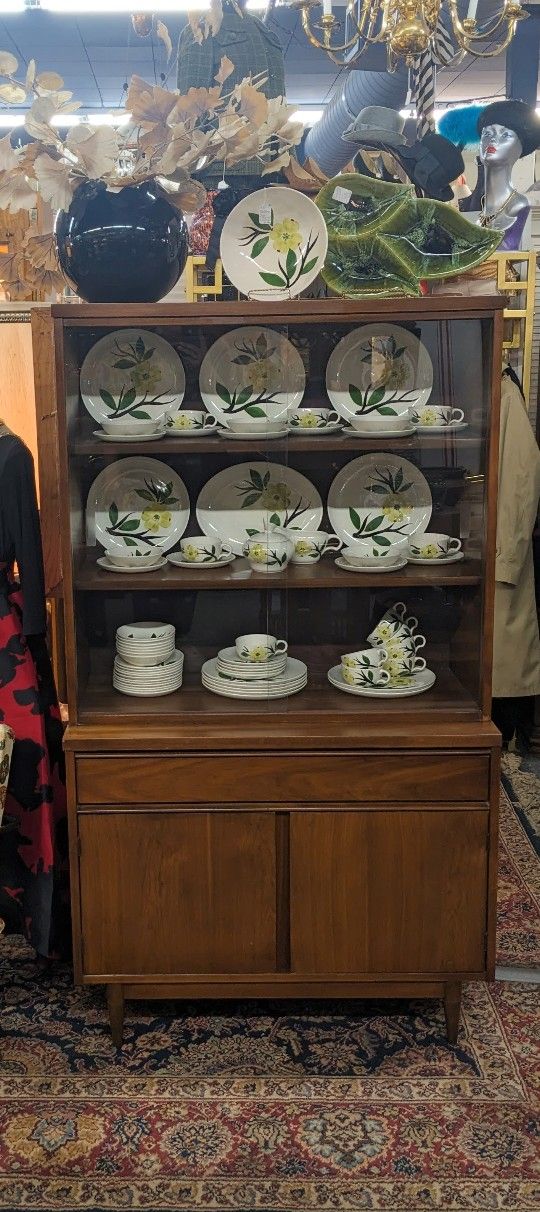 Mid Century Hutch