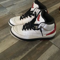 Jordan 2 Chicago 
