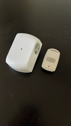 GE Wireless Remote Switch Light Control with Grounded Outlet Receiver Model 98801