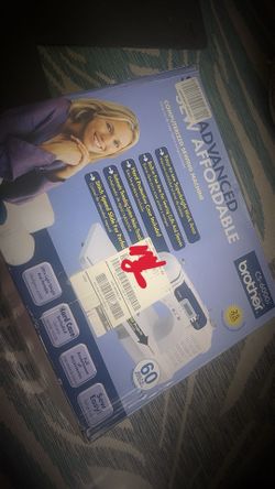 Sewing Machine/ Maquina De Costura 