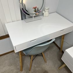 Study Table  With Chair