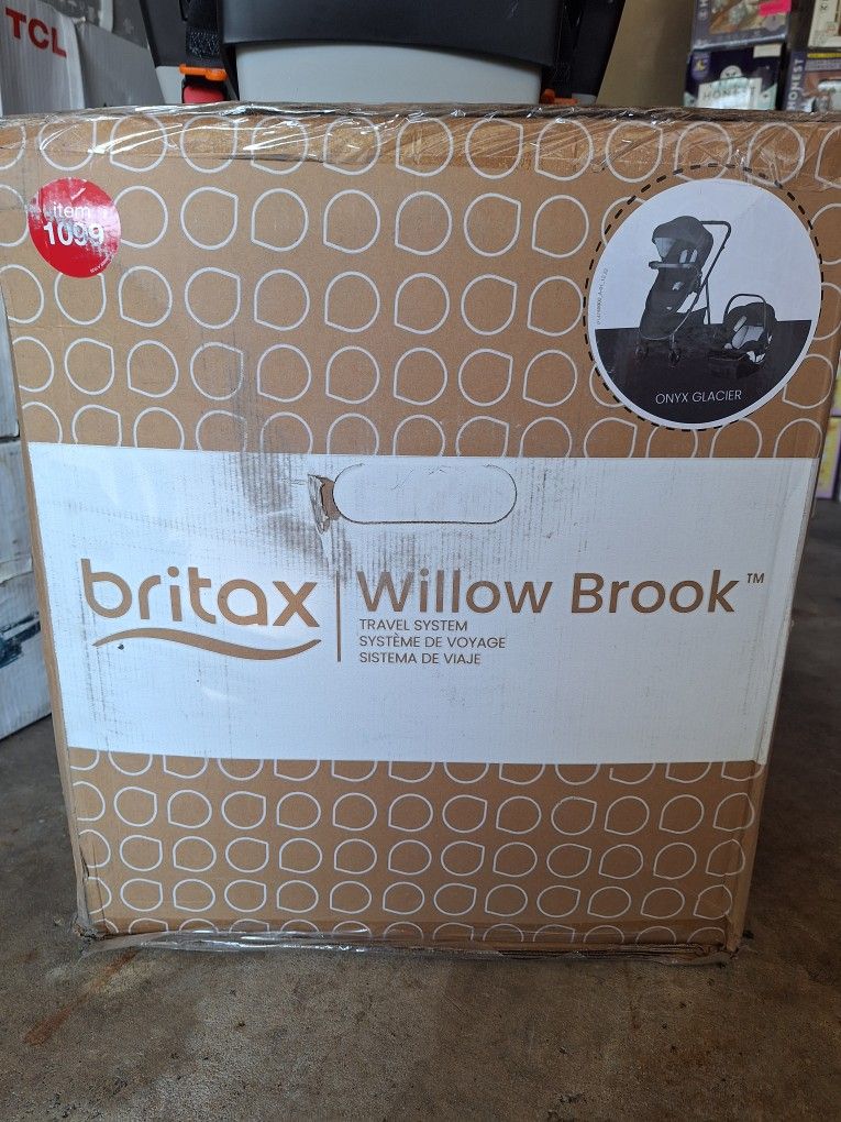 New Britax Willow Brook travel system