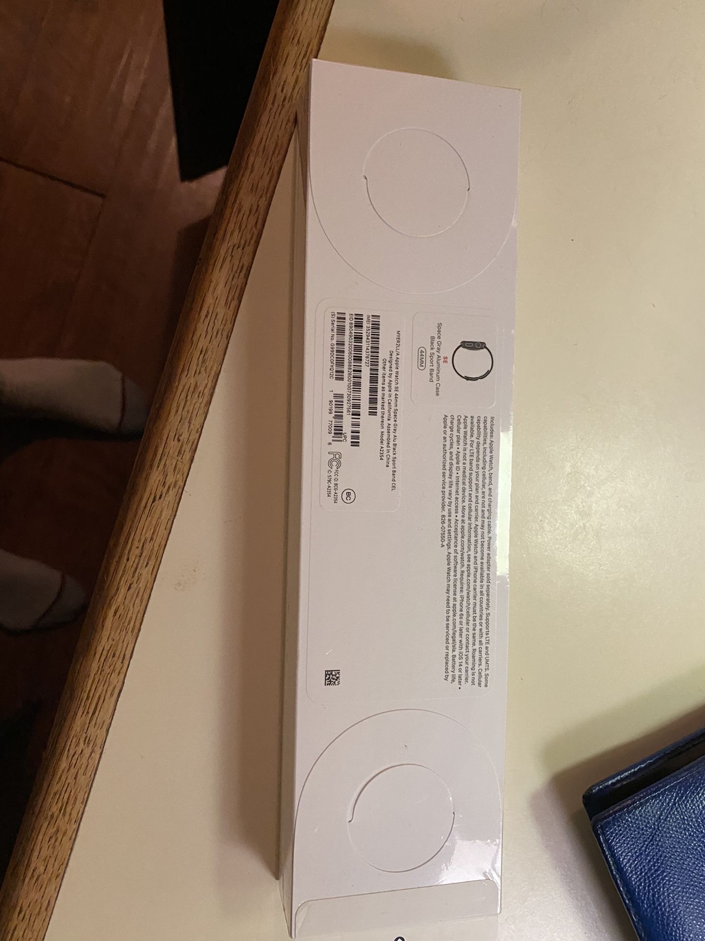 Apple Watch 44mm New Se WiFi and cellular