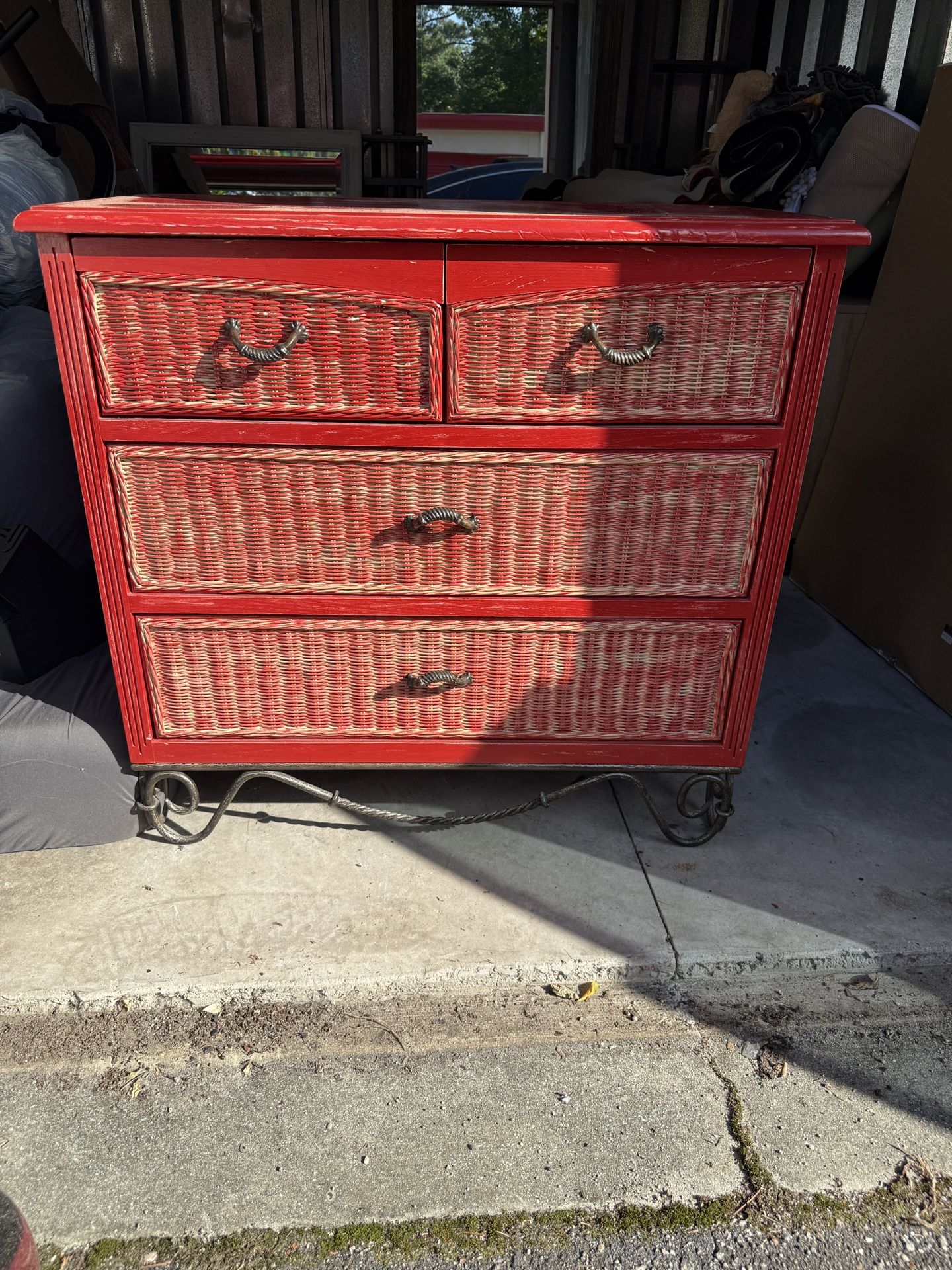Dresser