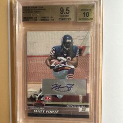 2008 Stadium Club Matt Forte Rookie Autograph Card. Graded 9.5 Gem Mint by Beckett.