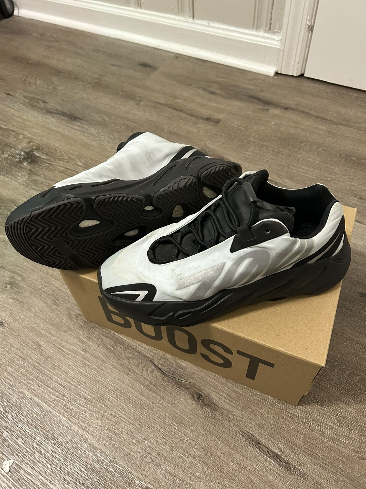 Yeezy Boost 700 MNVN blue tint