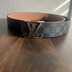 Louis Vuitton Belt - Woman