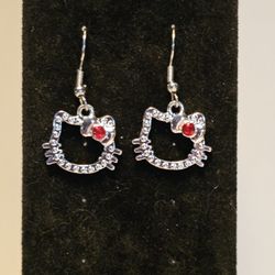 New Silver Hello Kitty Earrings 
